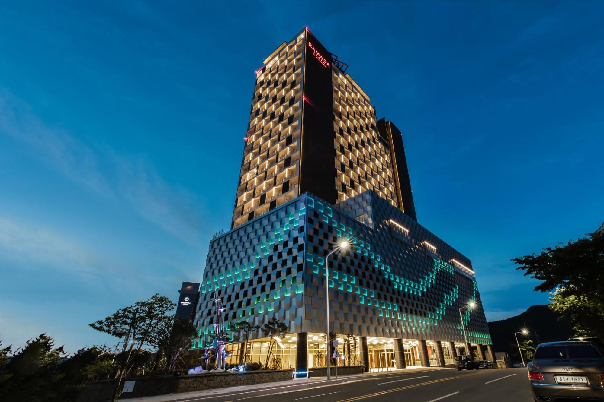 Ramada Plaza By Wyndham Dolsan Yeosu Hotel Exterior photo